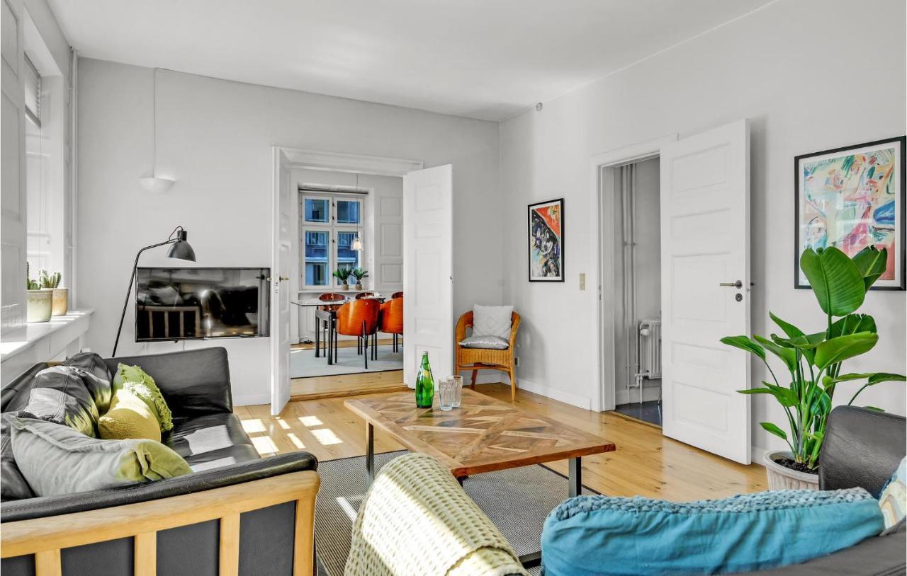Beautiful Apartment In Kbenhavn K With Wifi Köpenhamn Exteriör bild